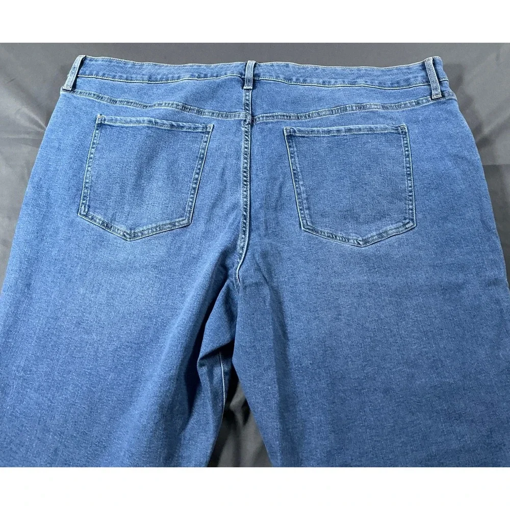 Terra & Sky Womens 26W High Rise Straight Leg Jeans Light Wash Plus Size NWT